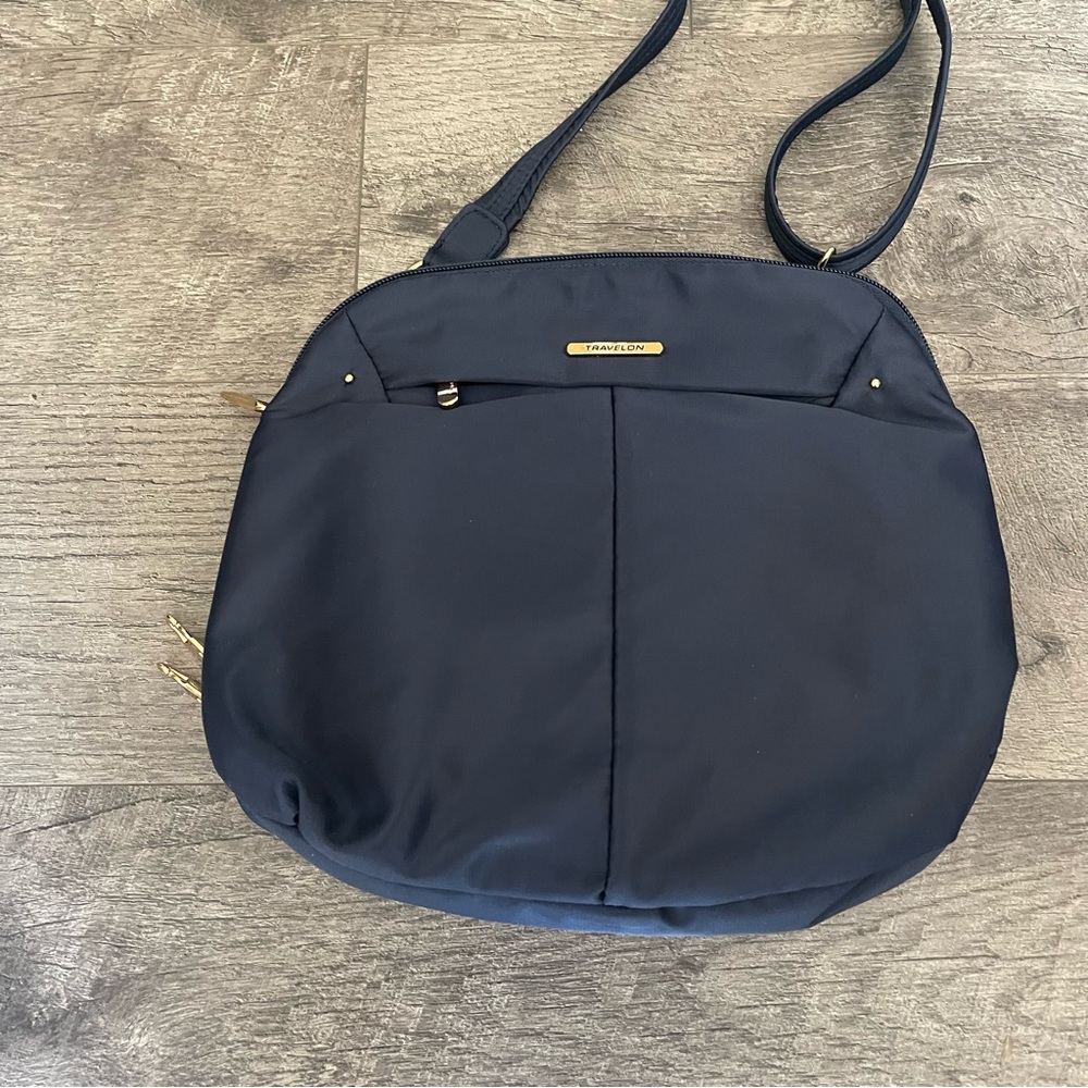 Travelon Anti theft crossbody bag